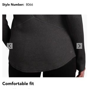 Kule XL lightweight long sleeve Petra top. Cotton polyester, super comfy